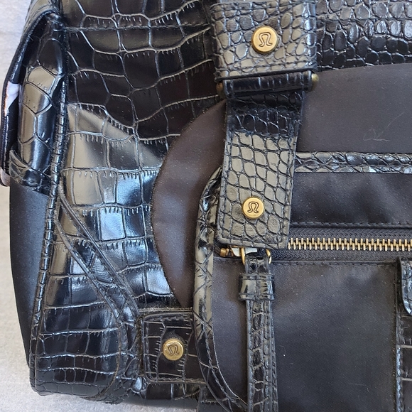 LULULEMON ♡ Ladies Bag - Picture 2 of 8